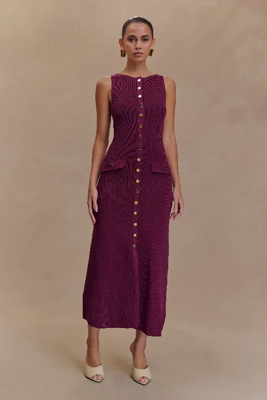  Charming Women's GarmentsSawyer Sleeveless Buttoned Maxi Dress - Plum