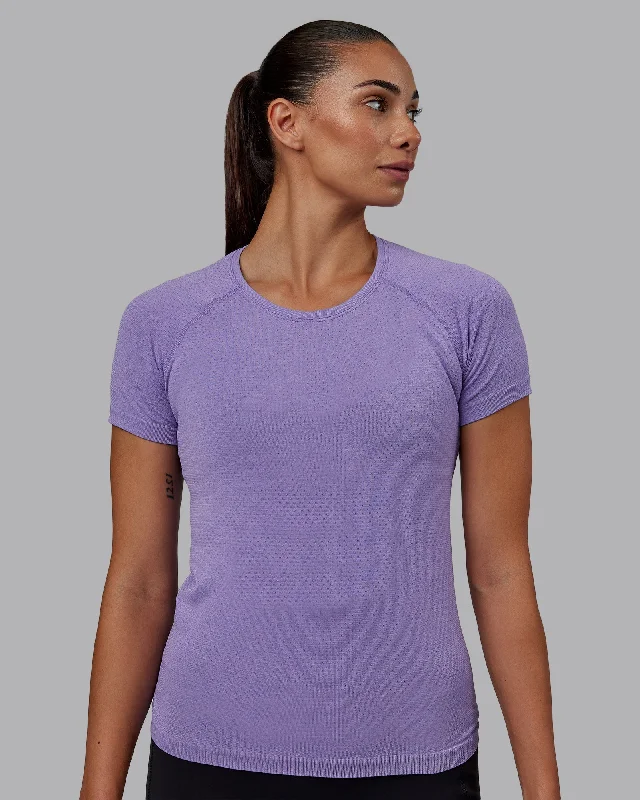  Feminine Luxe Style SaleAeroFLX+ Seamless Tee - Dahlia Purple Marl