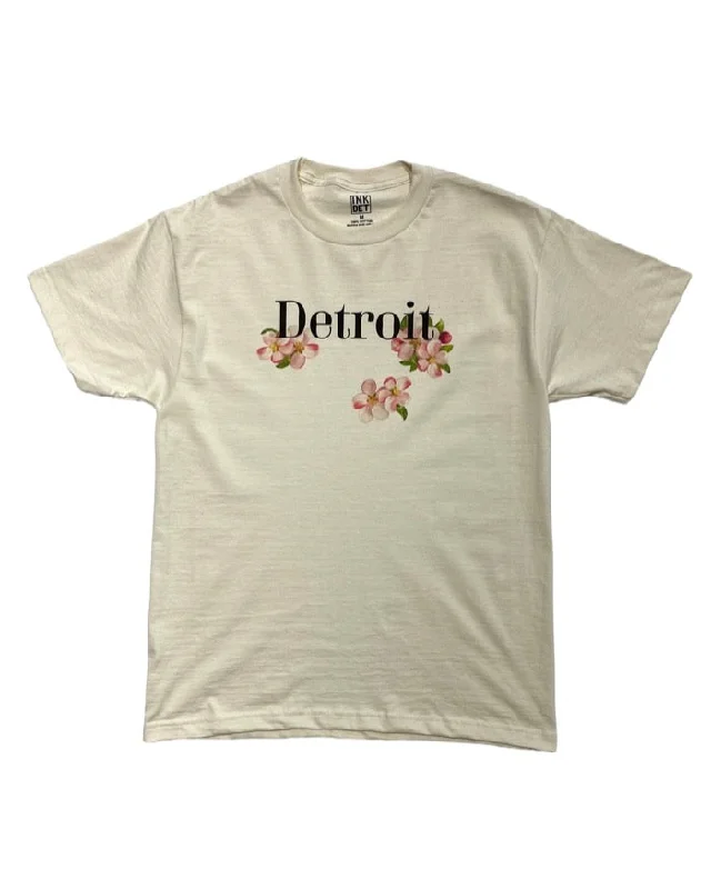  Women's Effortless Casual OutfitInk Detroit Apple Blossom T-Shirt - Natural