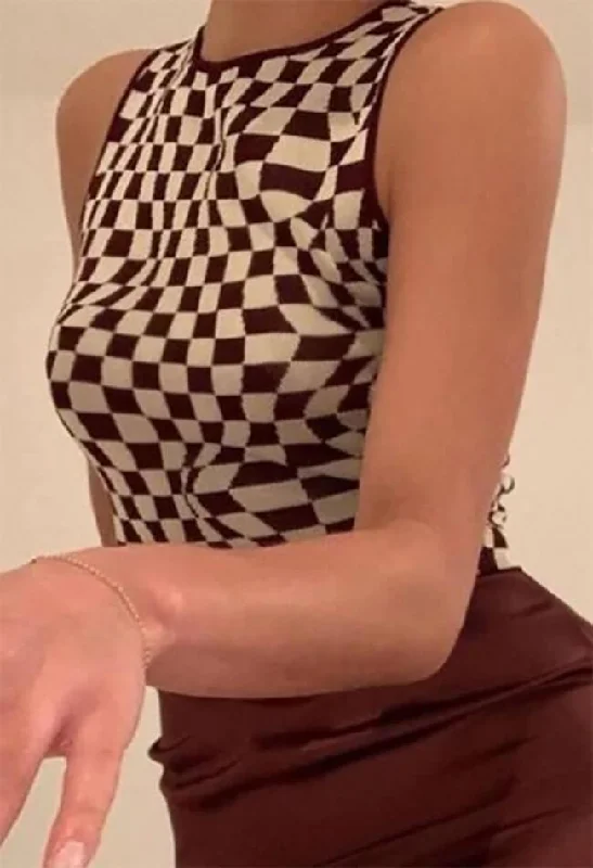  Women's Elegant OutfitBerryBetty - Checkered Print Crop Tank Top