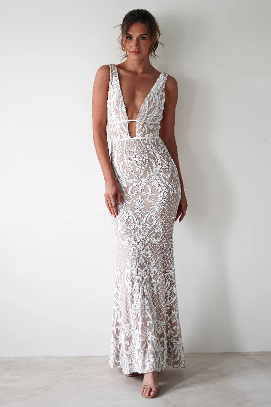  Women's Weekend OutfitLorenza Plunge Sequin Gown | Nude/White