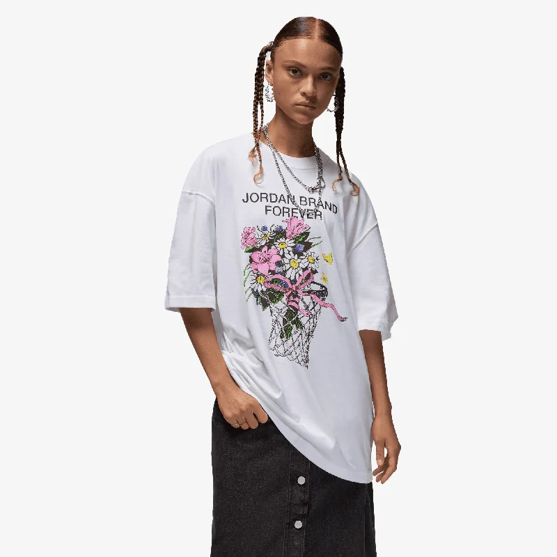  Women's Trendy Casual ClothesJORDAN | WMN'S OVERSIZED GRAPHIC T-SHIRT { WHITE