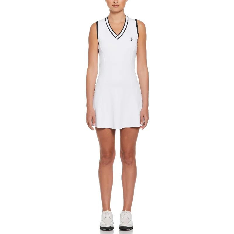  Vintage-Inspired GarmentsWomen's Essential Performance Dress